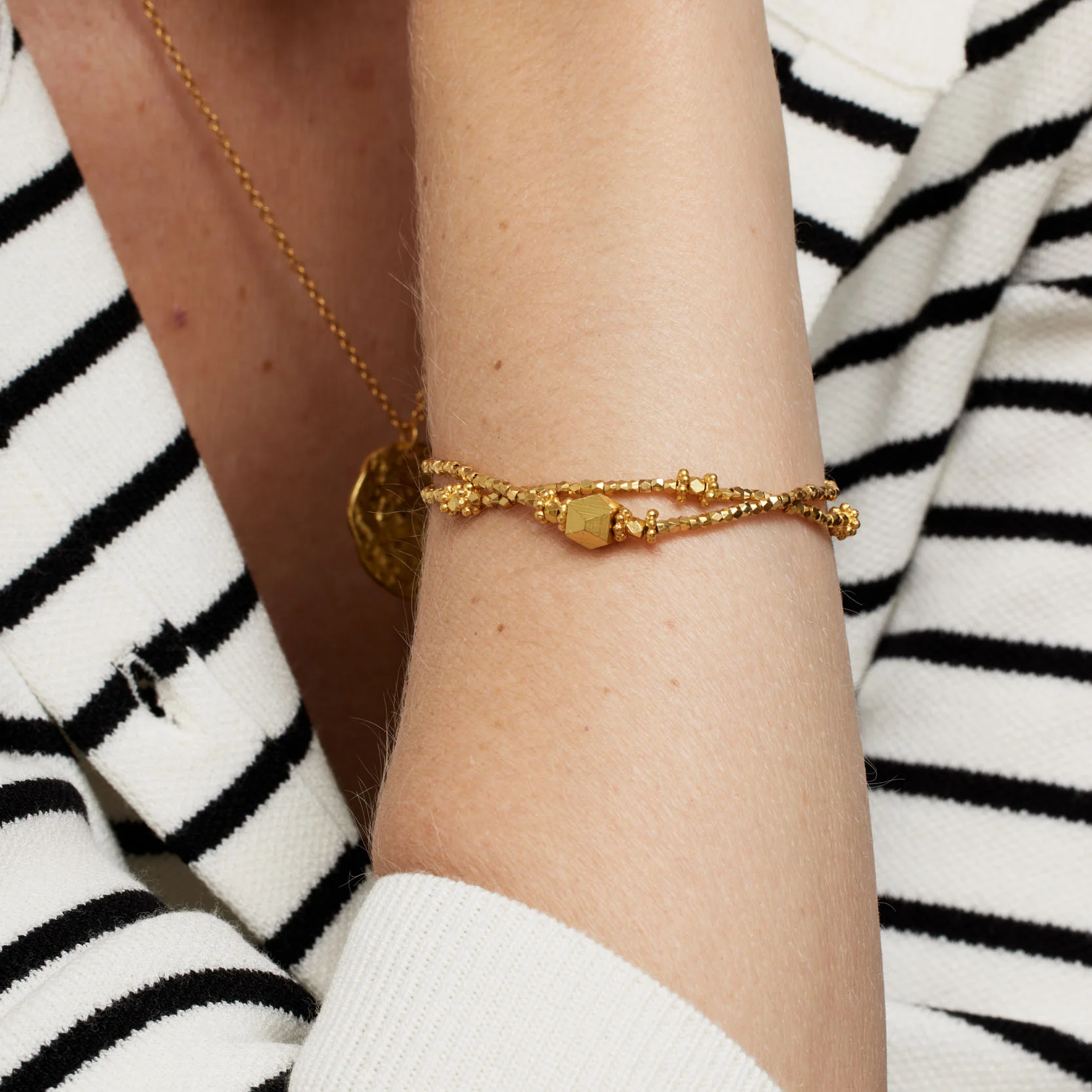 Astrid Gold Beaded Bracelet - Image 2
