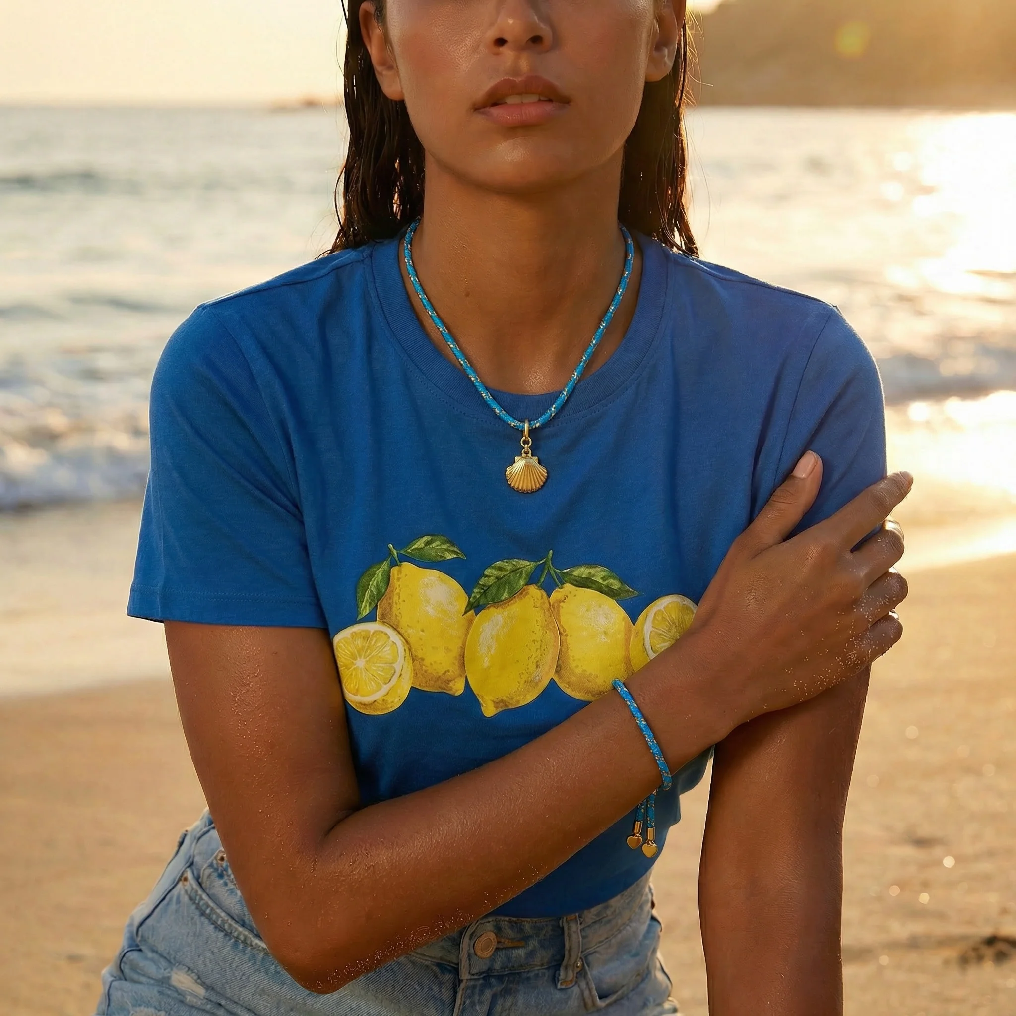 Chrissie Clam Gold Charm - Image 3