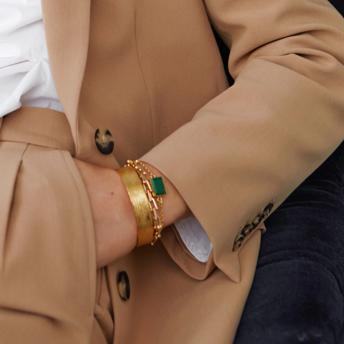 Aphrodite Brushed Gold Bangle - Image 3