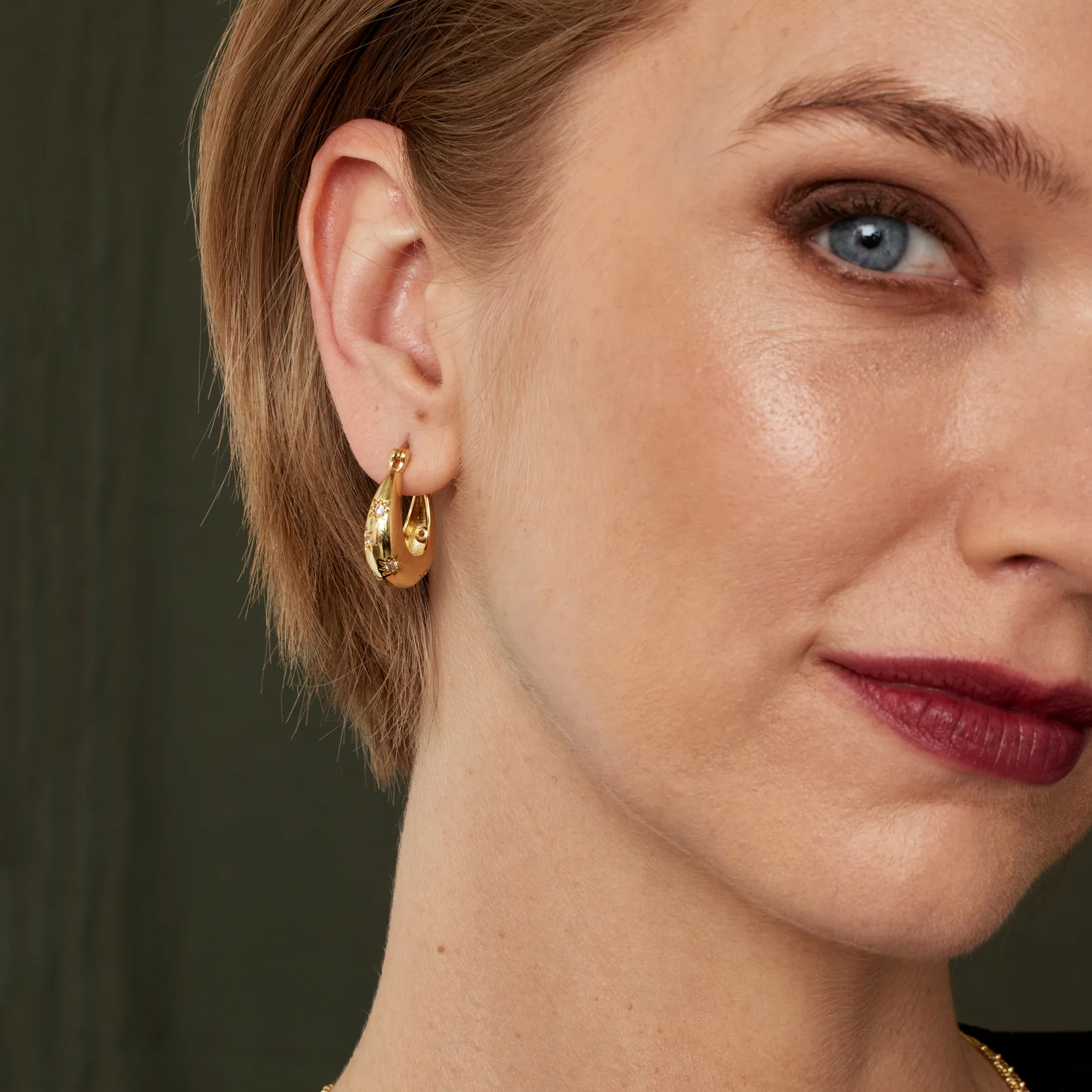 Cora Hoop Earrings - Image 4