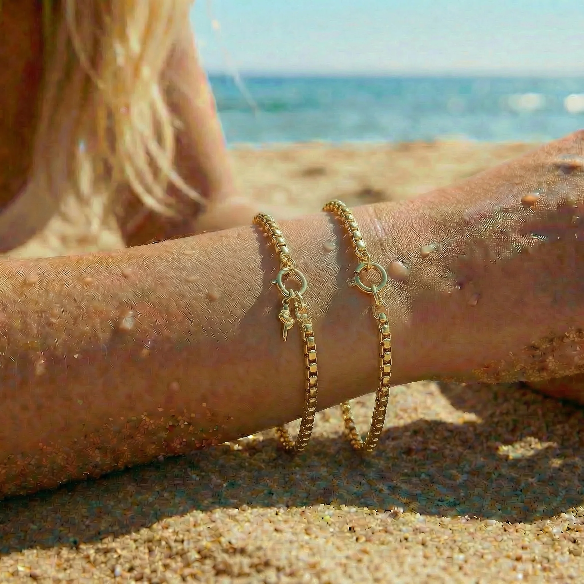 Dakota Chunky Gold Bracelet - Image 3