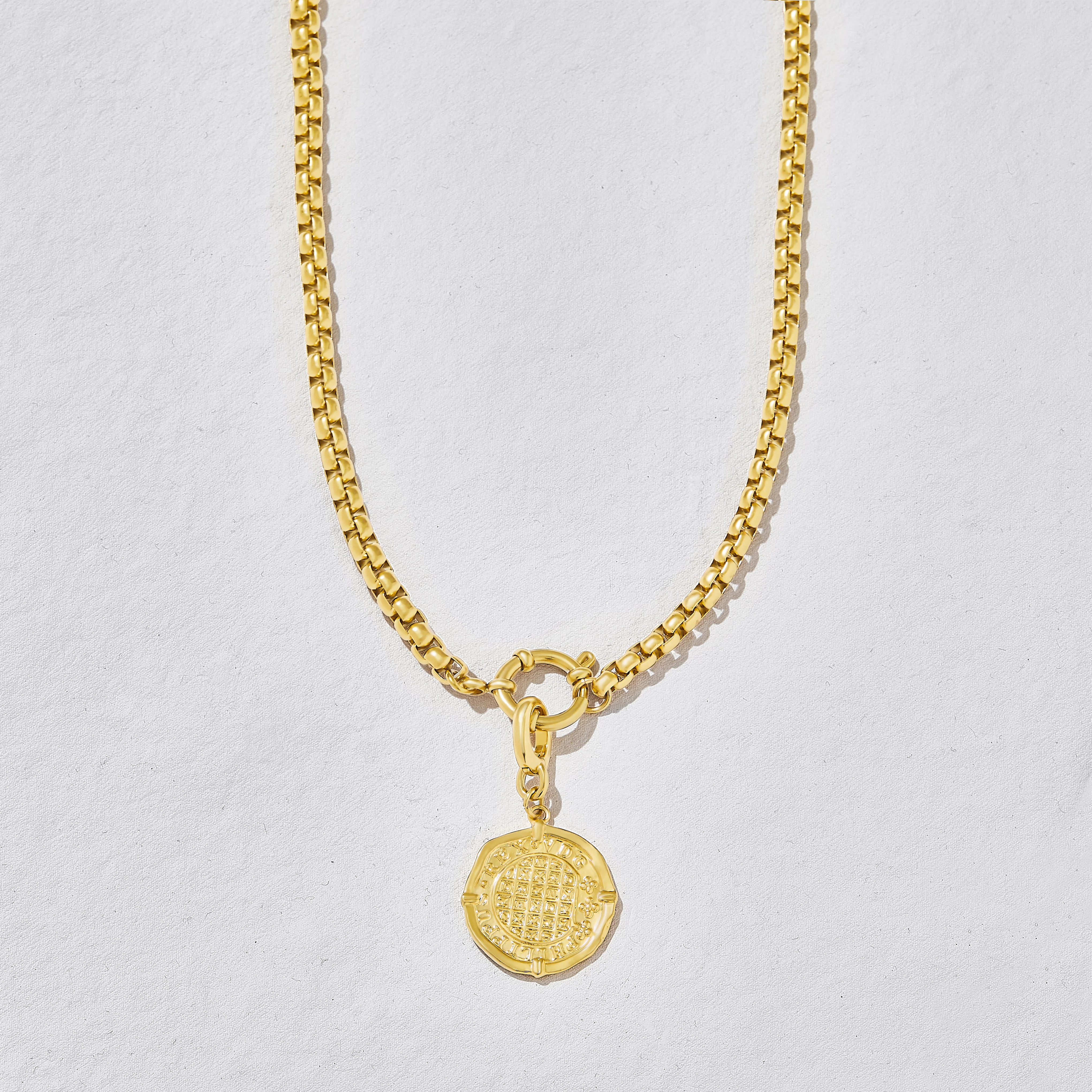 Dakota Chunky Gold Choker Necklace - Image 2
