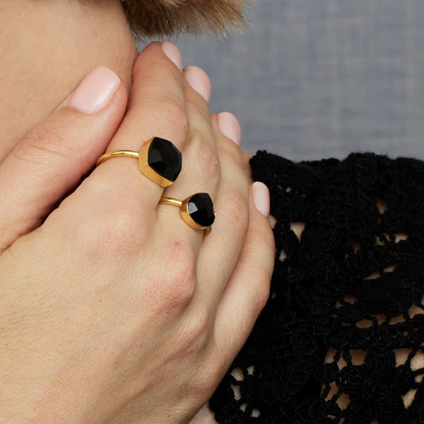 Lily Ring Black Onyx - Image 2
