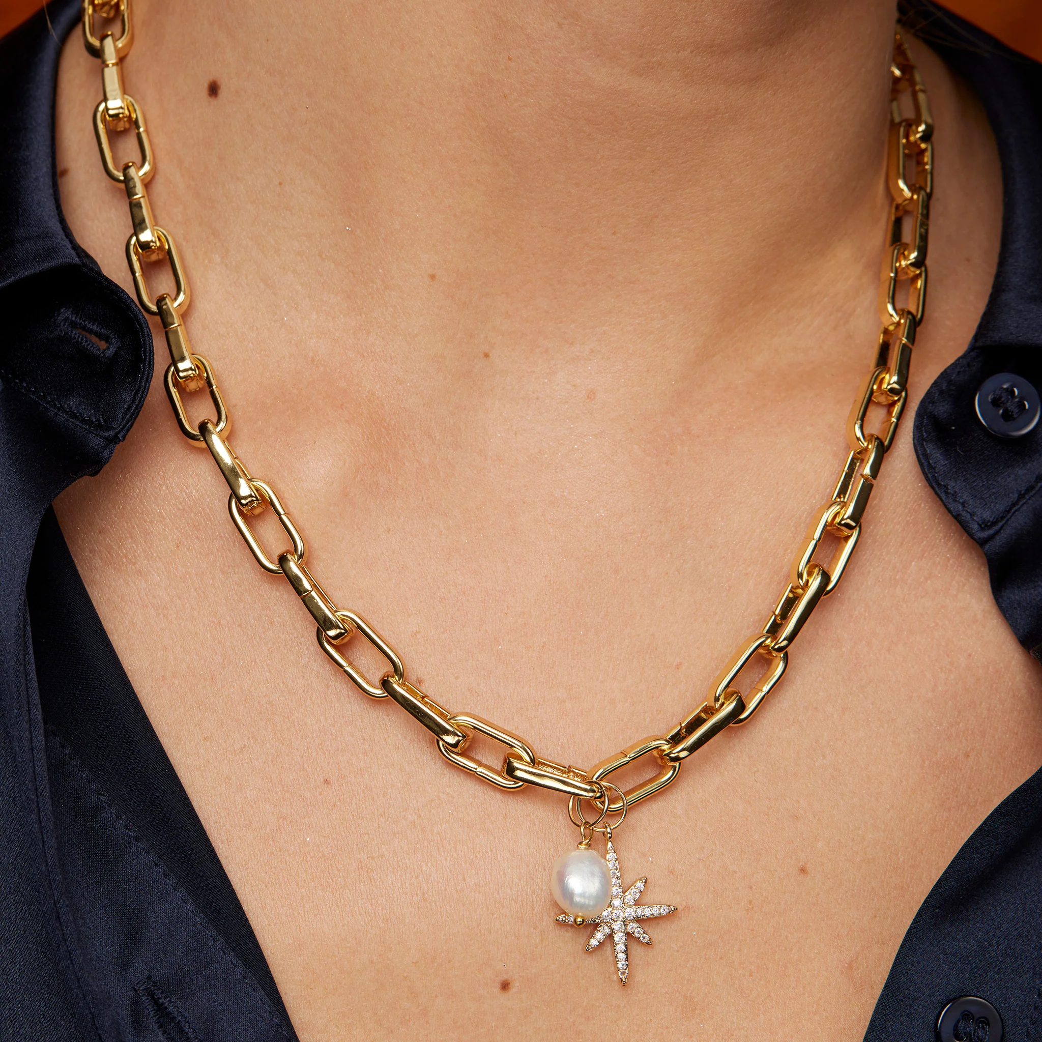 Erin Gold Chain Necklace - Image 6