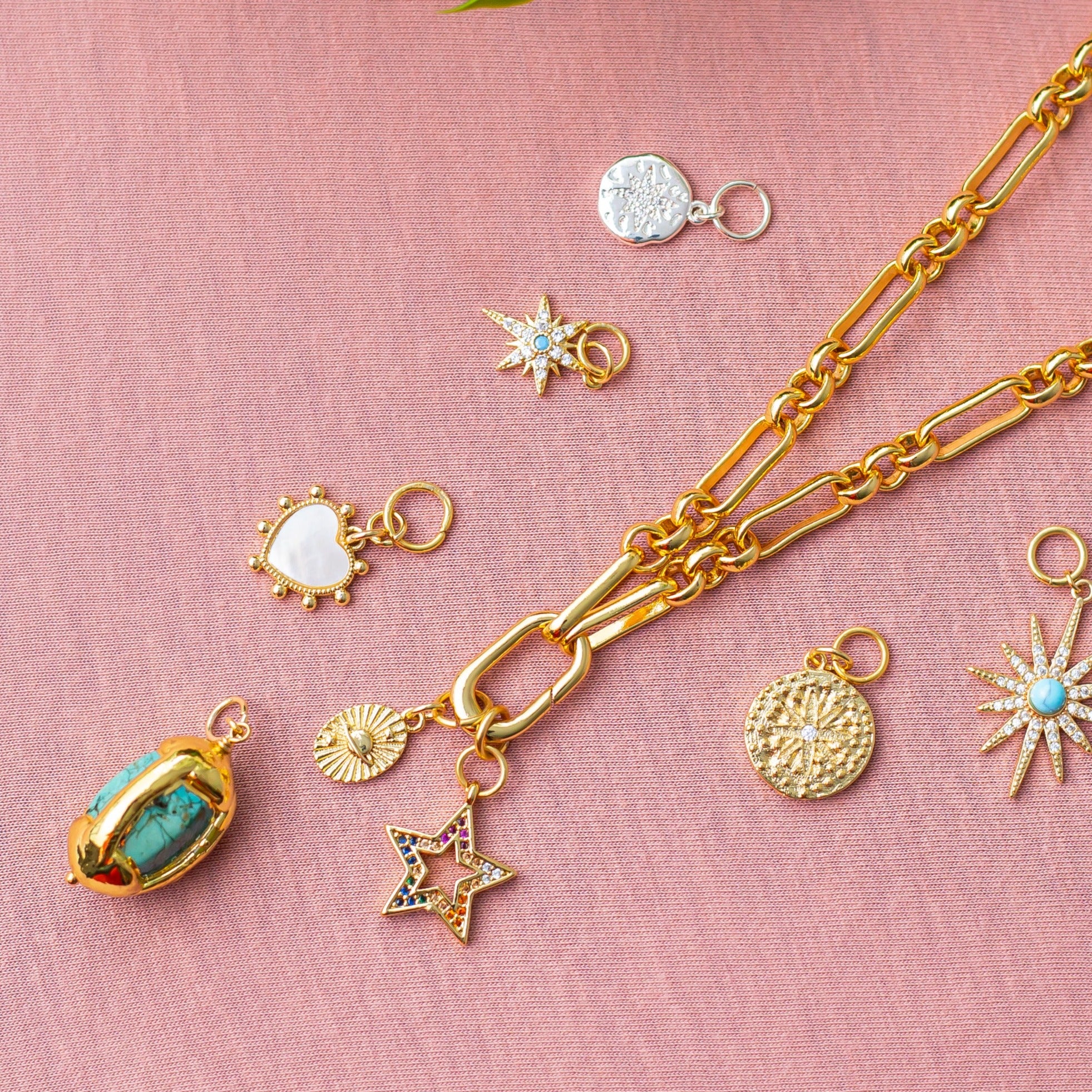 Iris Charm Gold - Image 3