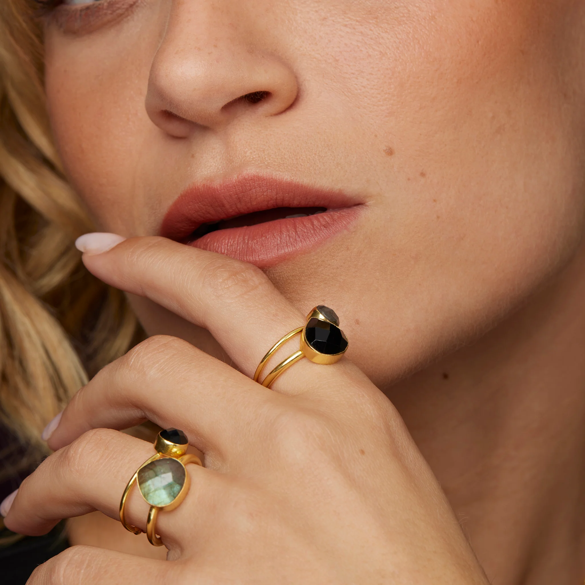 Lily Ring Labradorite - Image 2