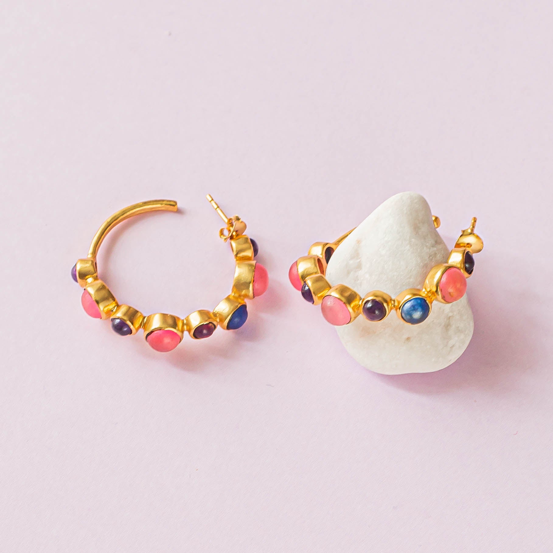 Linden Hoop Earrings Pink - Image 3