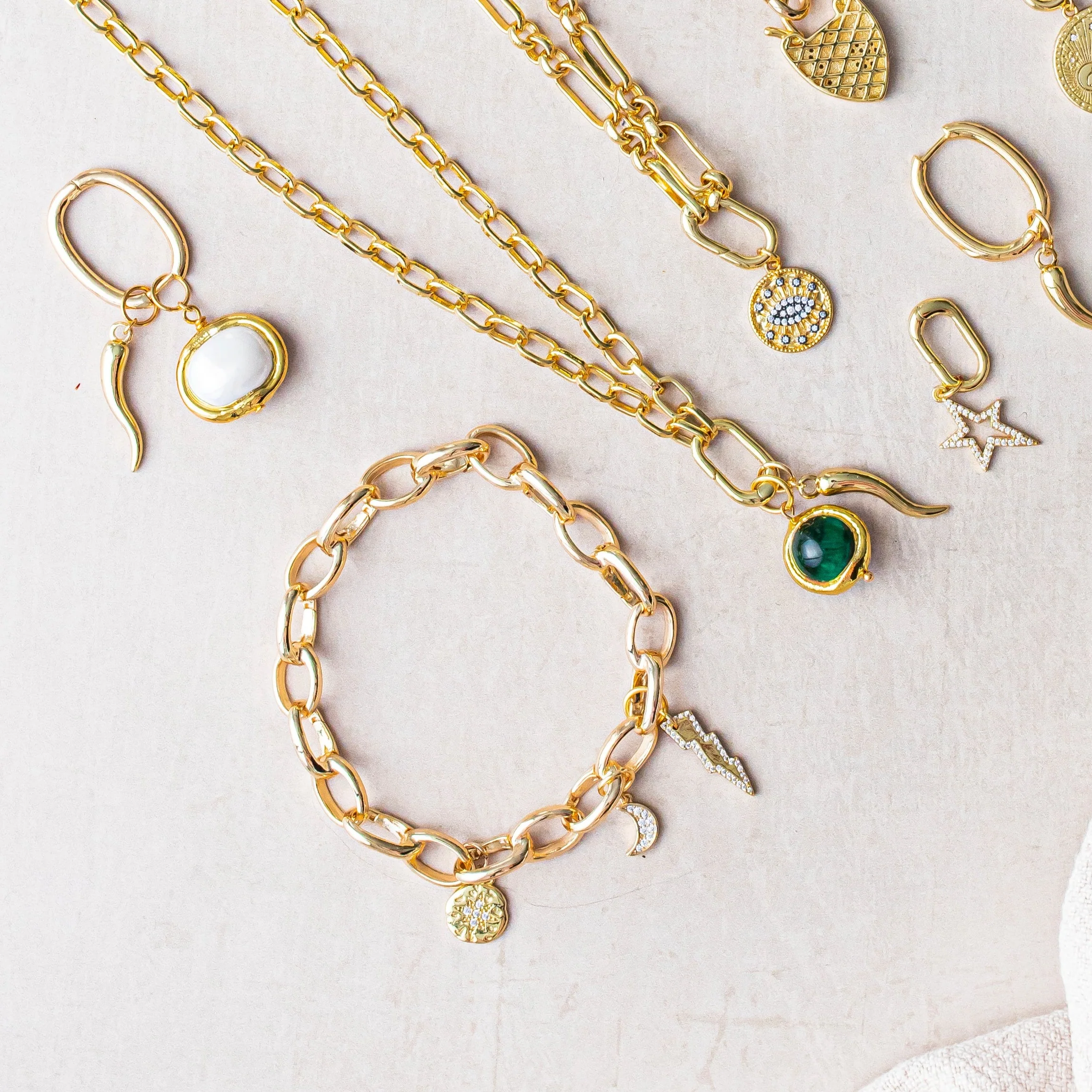 Luna Charm Gold - Image 2