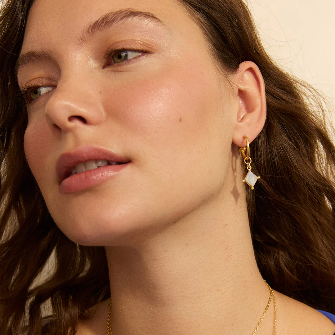Lyra Hoop Earrings White - Image 2