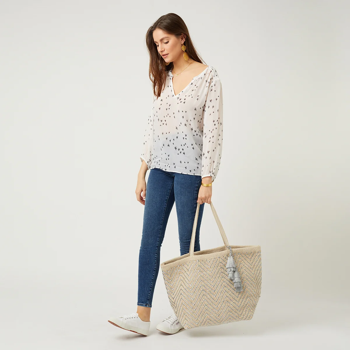 Mykonos Silver Zigzag Tote Bag - Image 4