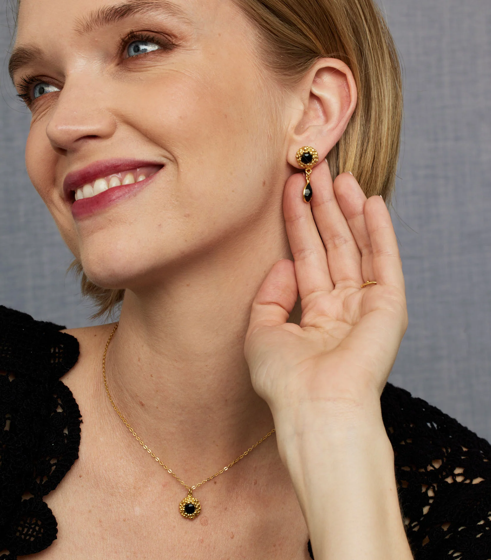 Neve Black Flower Earrings - Image 3