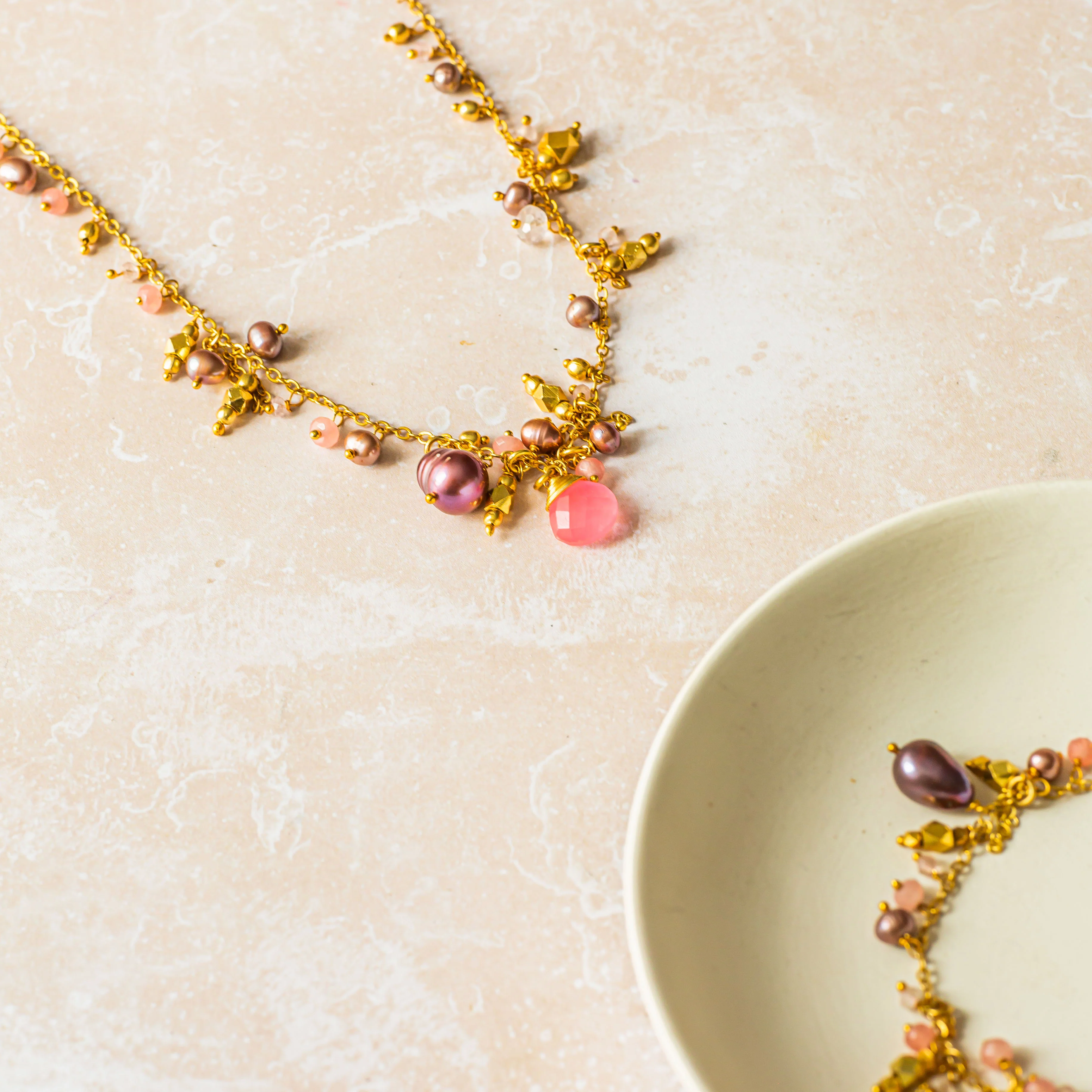 Olive Necklace Pink - Image 3