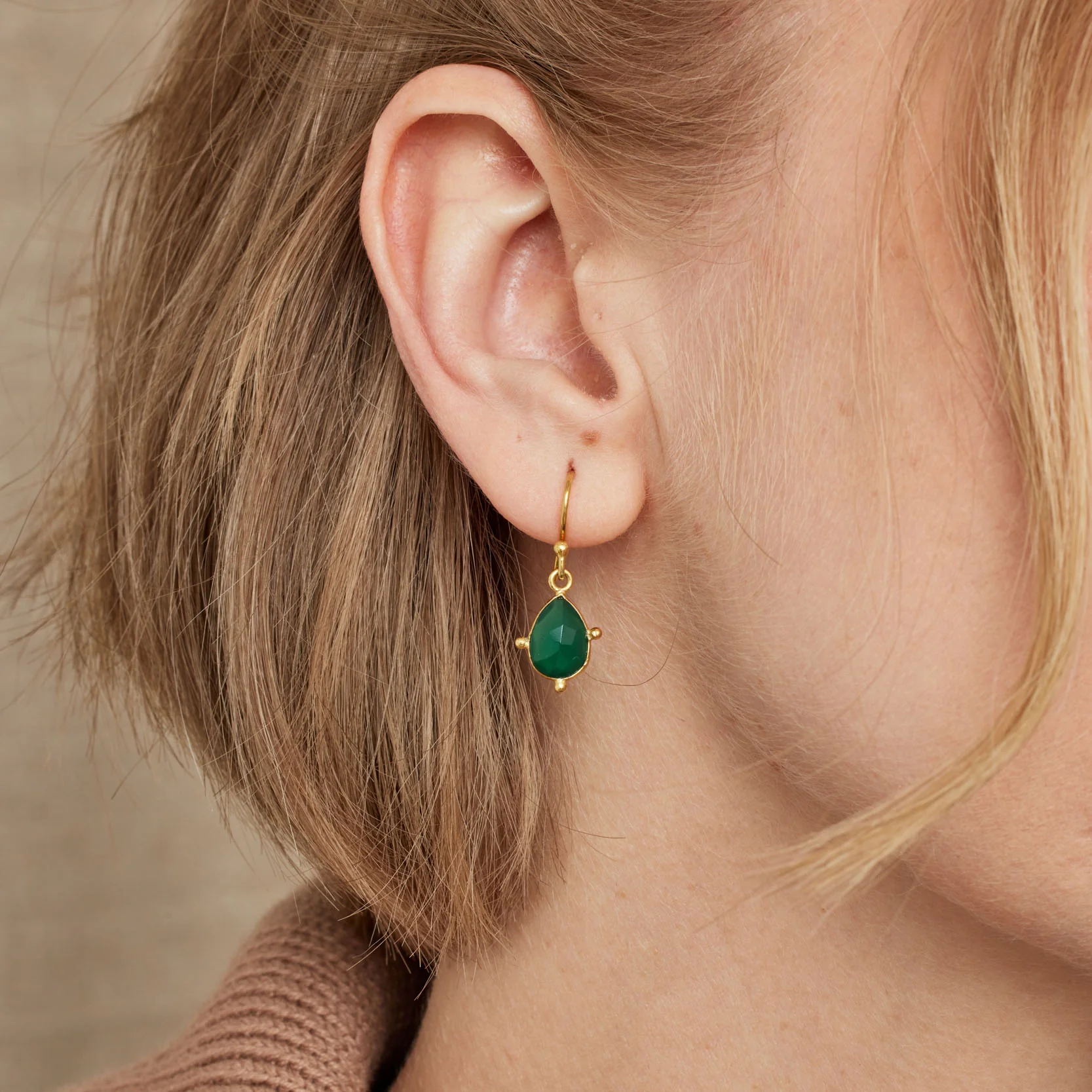 Snowdrop Green Onyx Earrings - Image 2