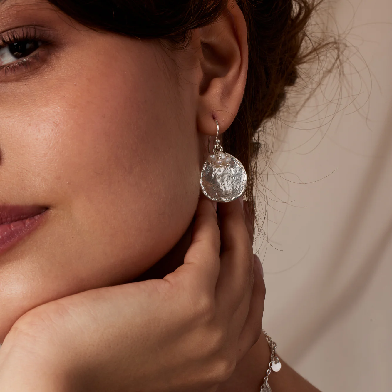 Solange Silver Pearl Earrings - Image 2