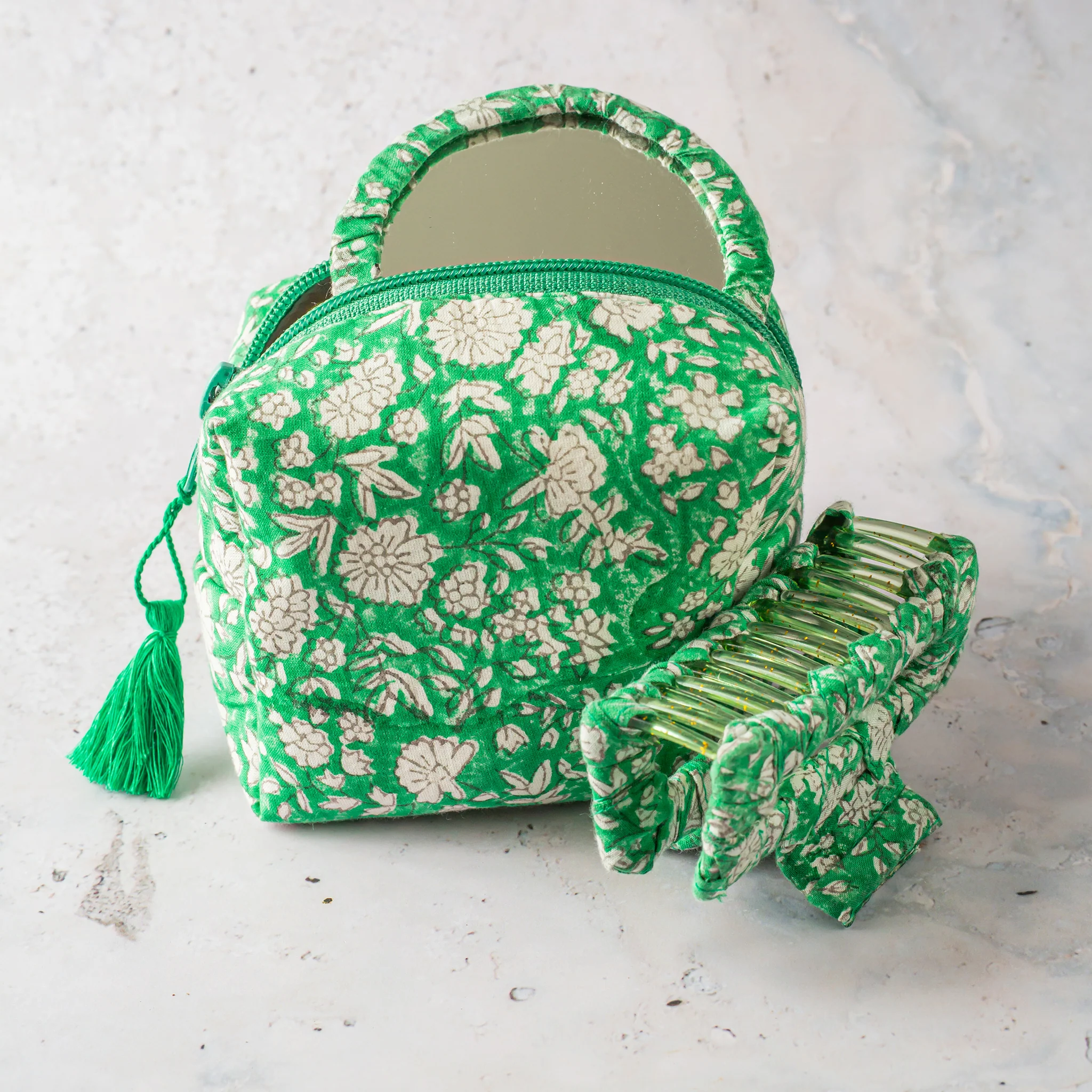 The Compact Cosmetic Set - Image 4